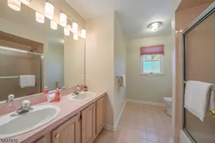 34 Arnold Dr, Randolph Township, NJ 07869 - Photo 32