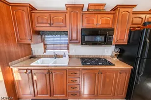 131 Sycamore Vlg, Vernon Twp., NJ 07461 - Photo 16