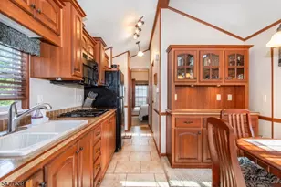 131 Sycamore Vlg, Vernon Twp., NJ 07461 - Photo 12