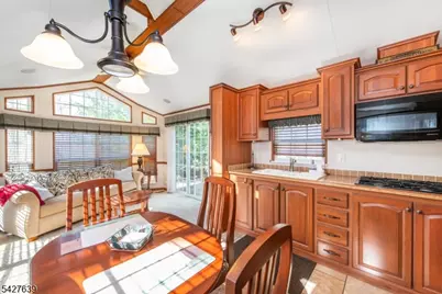 131 Sycamore Village, Vernon Twp., NJ 07461 - Photo 10