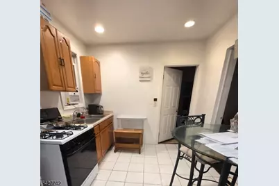 93 Raymond Ave, Plainfield, NJ 07062 - Photo 2