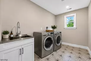 85 Pleasant Ave, Fanwood, NJ 07023 - Photo 18