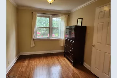 34 Como Dr, Franklin Township, NJ 08873 - Photo 10