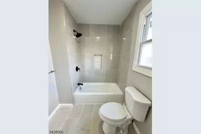 105 S 7th St, Newark, NJ 07107 - Photo 22