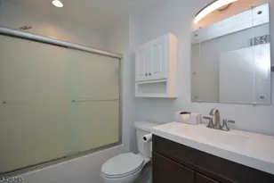 33 Crestview Ln, Mount Arlington, NJ 07856 - Photo 16
