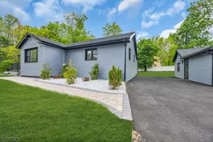 456 Girard Ave, Franklin Township, NJ 08873 - Photo 6