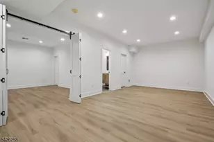 4 Shadylawn Dr, Madison, NJ 07940 - Photo 32