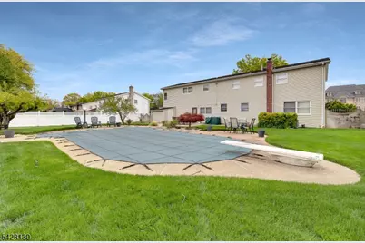 184 Stonehenge Ter, Clark Township, NJ 07066 - Photo 42