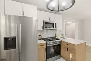 74 Lindsley Ave, Newark, NJ 07106 - Photo 14