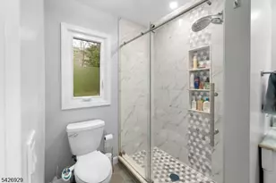 94 Edgefield Dr, Parsippany, NJ 07950 - Photo 22