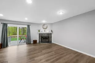 94 Edgefield Dr, Parsippany, NJ 07950 - Photo 10