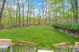 94 Edgefield Dr, Parsippany, NJ 07950 - Photo 44