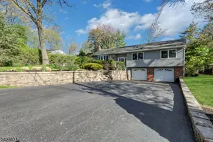 5 Seminole Way, West Milford, NJ 07480 - Photo 2