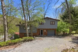 41 Crescent Dr, Byram Township, NJ 07821 - Photo 1