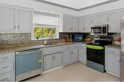 41 Crescent Dr, Byram Township, NJ 07821 - Photo 4