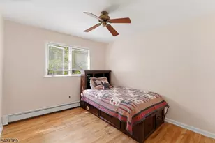 41 Crescent Dr, Byram Township, NJ 07821 - Photo 22