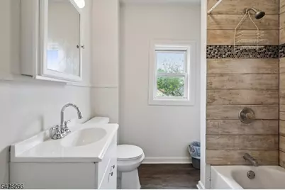 124 Highland Ave, Newark, NJ 07104 - Photo 12