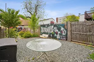 124 Highland Ave, Newark, NJ 07104 - Photo 20