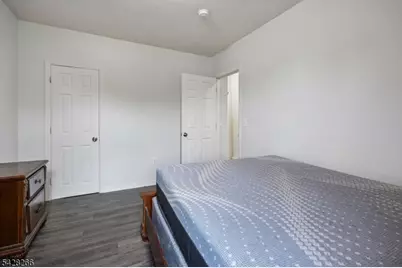 124 Highland Ave, Newark, NJ 07104 - Photo 14
