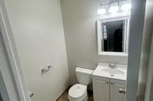 9 Krueger Ct, Newark, NJ 07103 - Photo 6