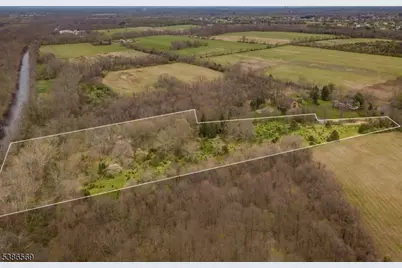912 Canal Rd, Franklin Township, NJ 08540 - Photo 2