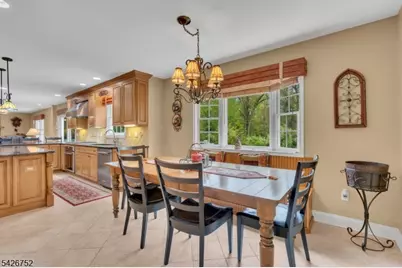 617 Van Liew Ct, Hillsborough Township, NJ 08844 - Photo 10