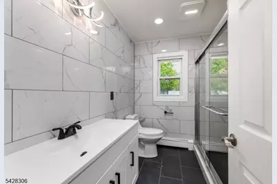 14 Lincoln Ave, West Milford, NJ 07480 - Photo 16