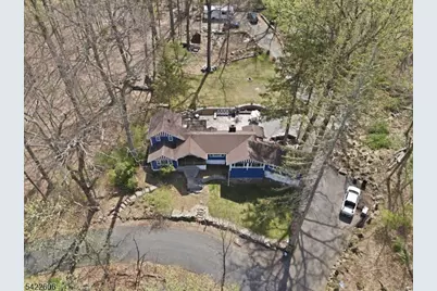 399 Springbrook Trl, Byram Township, NJ 07871 - Photo 24