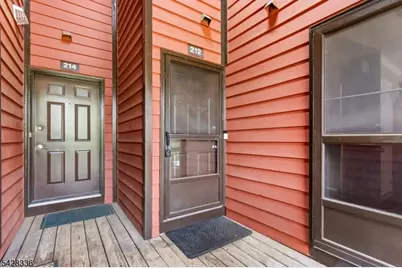 212 Village Cmns, Raritan Township, NJ 08822 - Photo 4