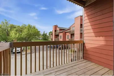 212 Village Cmns, Raritan Township, NJ 08822 - Photo 30