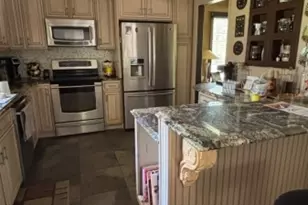 19 Valley Rd, Manalapan Township, NJ 07726 - Photo 2