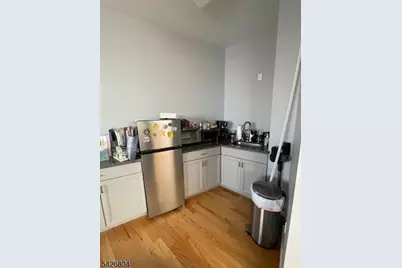 377 Bloomfield Ave, Newark, NJ 07107 - Photo 8