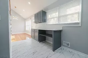 160 Brown Ave, Woodbridge Township, NJ 08830 - Photo 8