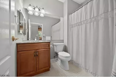 919 Burgundy Way #919, Wayne, NJ 07470 - Photo 4
