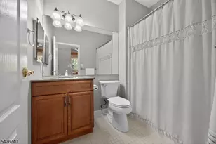 919 Burgundy Way, Wayne, NJ 07470 - Photo 8
