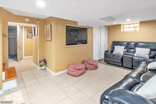 721 Sheridan Ave, Roselle, NJ 07203 - Photo 22
