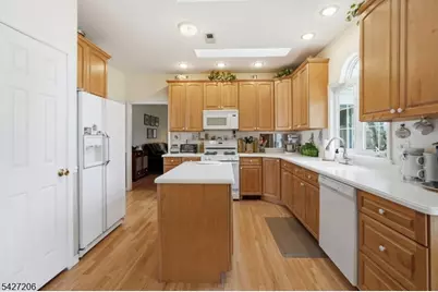 140 Bunker Hill Rd, Franklin Township, NJ 08540 - Photo 12