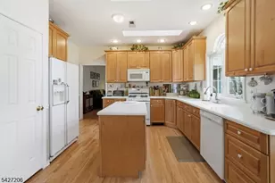 140 Bunker Hill Rd, Franklin Township, NJ 08540 - Photo 12