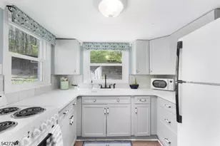 81 Turtleback Rd, Washington Township, NJ 07853 - Photo 14