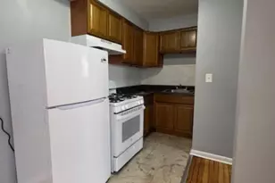 120 W 3rd Ave, Roselle, NJ 07203 - Photo 4