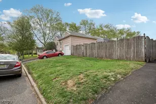 192 Rudolph Ave, Rahway, NJ 07065 - Photo 4