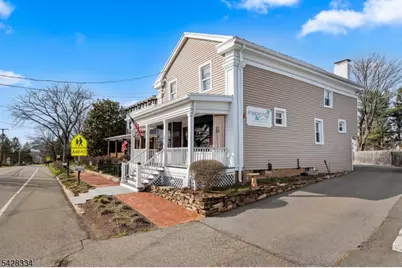 271 Quakertown Rd #2, Franklin Township, NJ 08867 - Photo 4