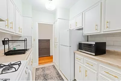 100 E Palisade Ave, Englewood, NJ 07631 - Photo 4