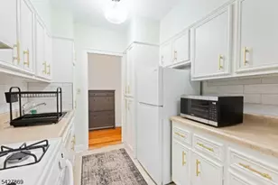 100 E Palisade Ave, Englewood, NJ 07631 - Photo 4