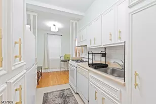 100 E Palisade Ave, Englewood, NJ 07631 - Photo 2