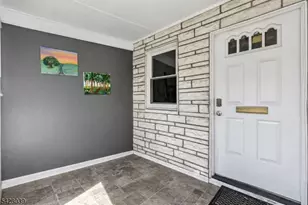 127 Lyons Ave, Newark, NJ 07112 - Photo 4