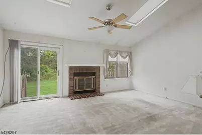 71 Bayberry Dr, Franklin Township, NJ 08873 - Photo 10