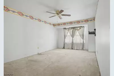 71 Bayberry Dr, Franklin Township, NJ 08873 - Photo 14