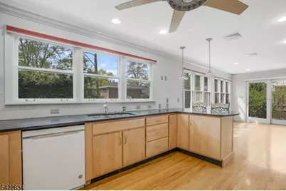 3 Shawnee Rd, Cranford Township, NJ 07016 - Photo 18