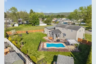 103 Carter Ter, Hackettstown, NJ 07840 - Photo 2